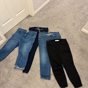 Blue Denim Jeans Lot 4 pairs

3 pairs Torrid and 1 pair of Kut.